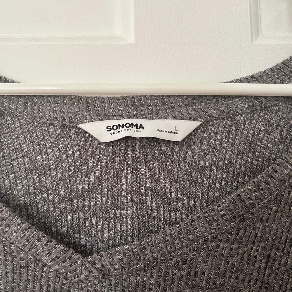 Grey size L soft sweater